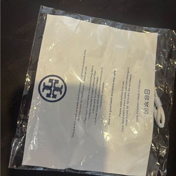 NWT Tory Burch Blue and White Floral Face Mask face cover - Picture 2 of 2
